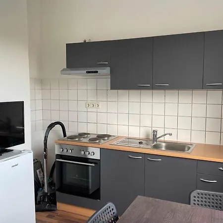 With 3 In Apartamento Hürth