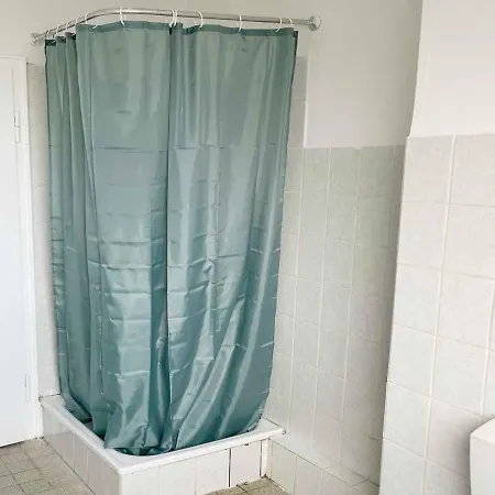 With 3 In Apartamento Hürth